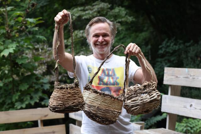 Many intricate, eclectic KuBoo Baskets were made during this weekend’s workshop with @mountaingardens! It was an honor to spend the weekend in this magical location with great students and a relaxing atmosphere. Students were given a brief bamboo splitting demonstration and were taught how to strip a kudzu vine.  Aaron showed students how to assemble the basket and off they went!  Look at these beautiful baskets!  We have much gratitude for a wonderful class full of interesting students.  Thank you for trusting Carolina Bamboo to learn a new skill.

#CarolinaBamboo #BasketWeaving #Basketry #KuBoo #basketweavingworkshop