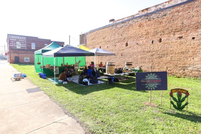 We had a great class yesterday in collaboration with @hectorsgarden! Participants learned how to weave a basket using stripped kudzu vine and split bamboo. There were moments filled with great conversation and other moments of great, silent concentration. 

Thank you to everyone who came out to the @cityofgaffney to learn from us!  We look forward to a second class with Hector’s Garden on Saturday, April 4th- Just in time for participants to weave their own Easter/Ostara basket! :). A few tickets are still available on the Hector’s Garden website at: www.hectorsgardens.com/events.

#CarolinaBamboo #Hectors Garden #KuBooBasketWeaving #BasketWeaving #BasketryWorkshop