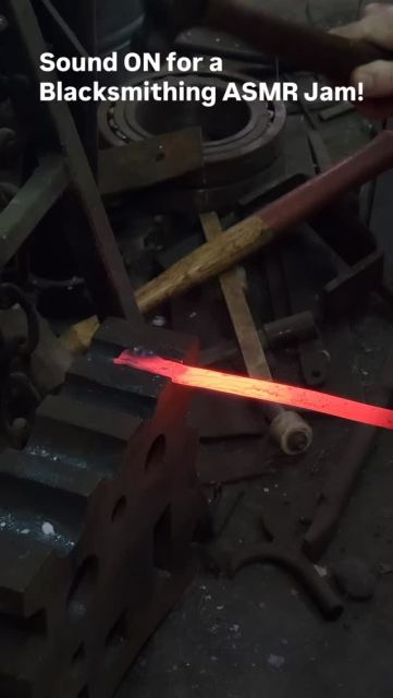 SOUND ON! Blacksmithing #ASMR with @bearironforge

#BlacksmithingASMR #blacksmithforge #taptap #carolinabamboo