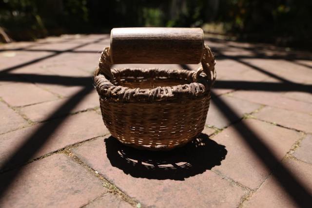 Our baskets were in their best light at this weekend’s PLANT SALE at @danielstoweconservancy !

Thank you to everyone who visited our booth!  We hope that all of the wands made by our young visitors are out there creating magic!

We sold our beloved cedar bark basket to a cosplayer, so we know it will be well loved and utilized.

We look forward to returning to Daniel Stowe Conservancy this Mother’s Day.  We will have a large selection of baskets available, including some of the ones seen in these images.
The conservancy will also have more plants for sale. We love plant people! See you on Sunday, May 10th from 10 AM - 1 PM! :)

#danielstoweconservancy #DSBG #CarolinaBamboo #kuboobasket #basket

Photos by: @wendymccartyphotography