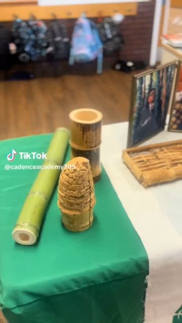 The students at @cadenceacademypreschool are inquisitive and polite. Our favorite comment came from a girl who asked how her Dad could also become a KuBoo Wizard ❤️✨️

#CarolinaBamboo #Performer #SchoolPerformer #KuBooWizard #KuBoo